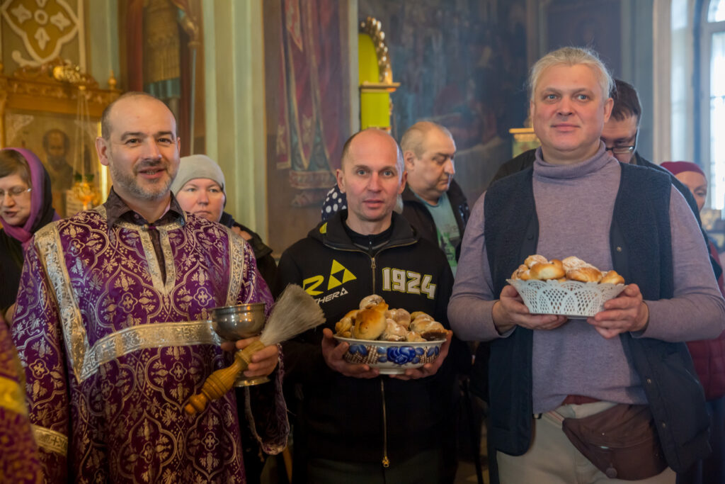 Когда мужчины собираются ради главного: на приходе создаётся братство