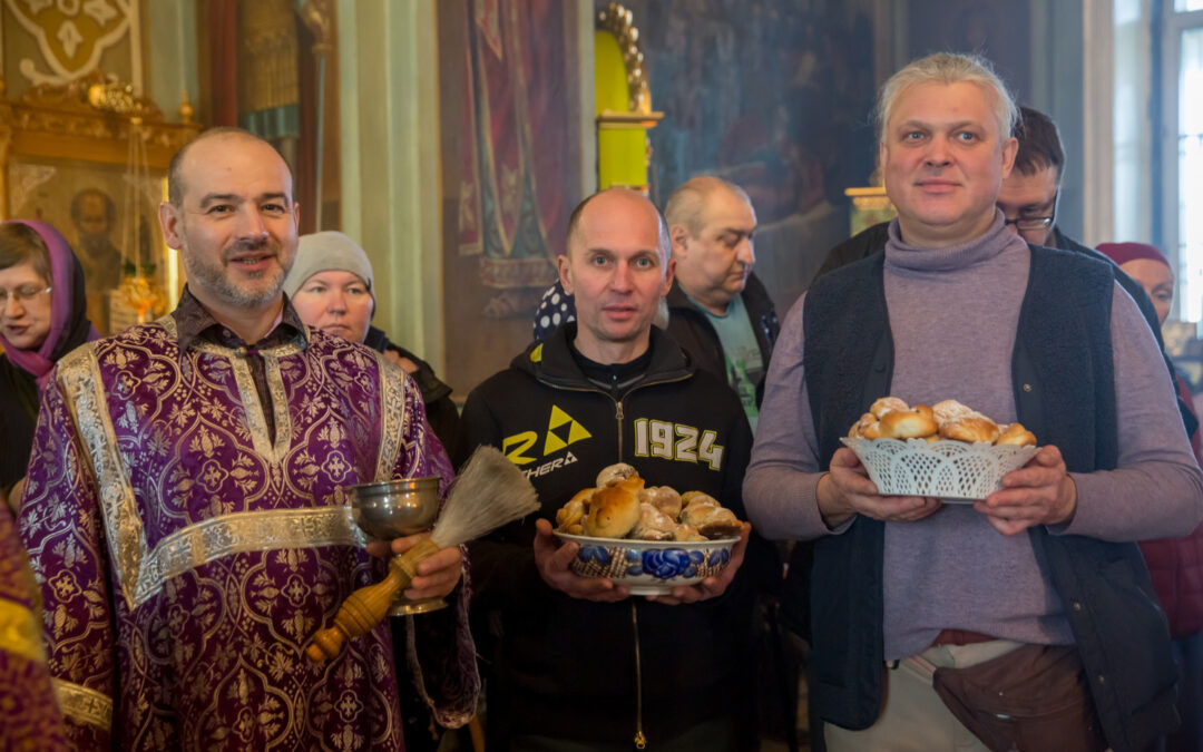 Когда мужчины собираются ради главного: на приходе создаётся братство